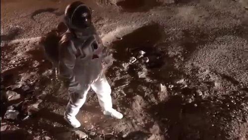 月球宇航员爆料了吗视频,揭秘神秘月球爆料视频背后的真相 第3张 月球宇航员爆料了吗视频,揭秘神秘月球爆料视频背后的真相 第3张